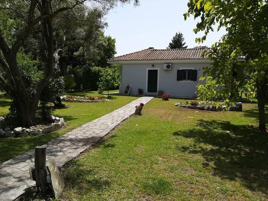 Villa Erietta Near Lefkas Center Apolpaina Exteriör bild